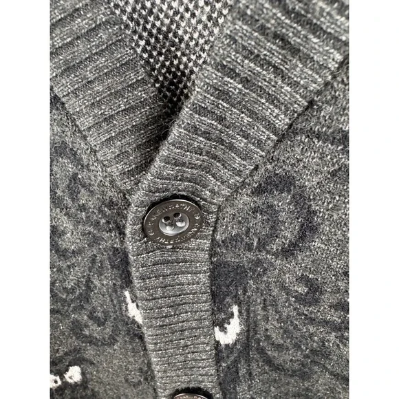 Cakeworthy‎ x Disney Haunted Mansion Cardigan Gray Spooky Eyes Knit Sweater Sz L - Picture 3 of 9